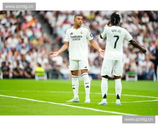 皇马鏖战西班牙人巅峰对决再燃绿茵荣耀谁能笑到最后 皇马鏖战西班牙人巅峰对决再燃绿茵荣耀谁能笑到最后